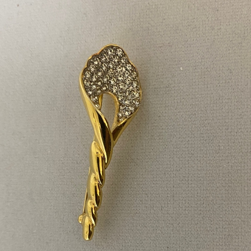 RARE CROWN TRIFARI Rhinestone Pin Brooch Flower Holder